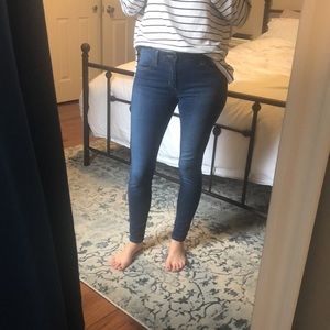 Joe’s Women’s Skinny Jean Size 27